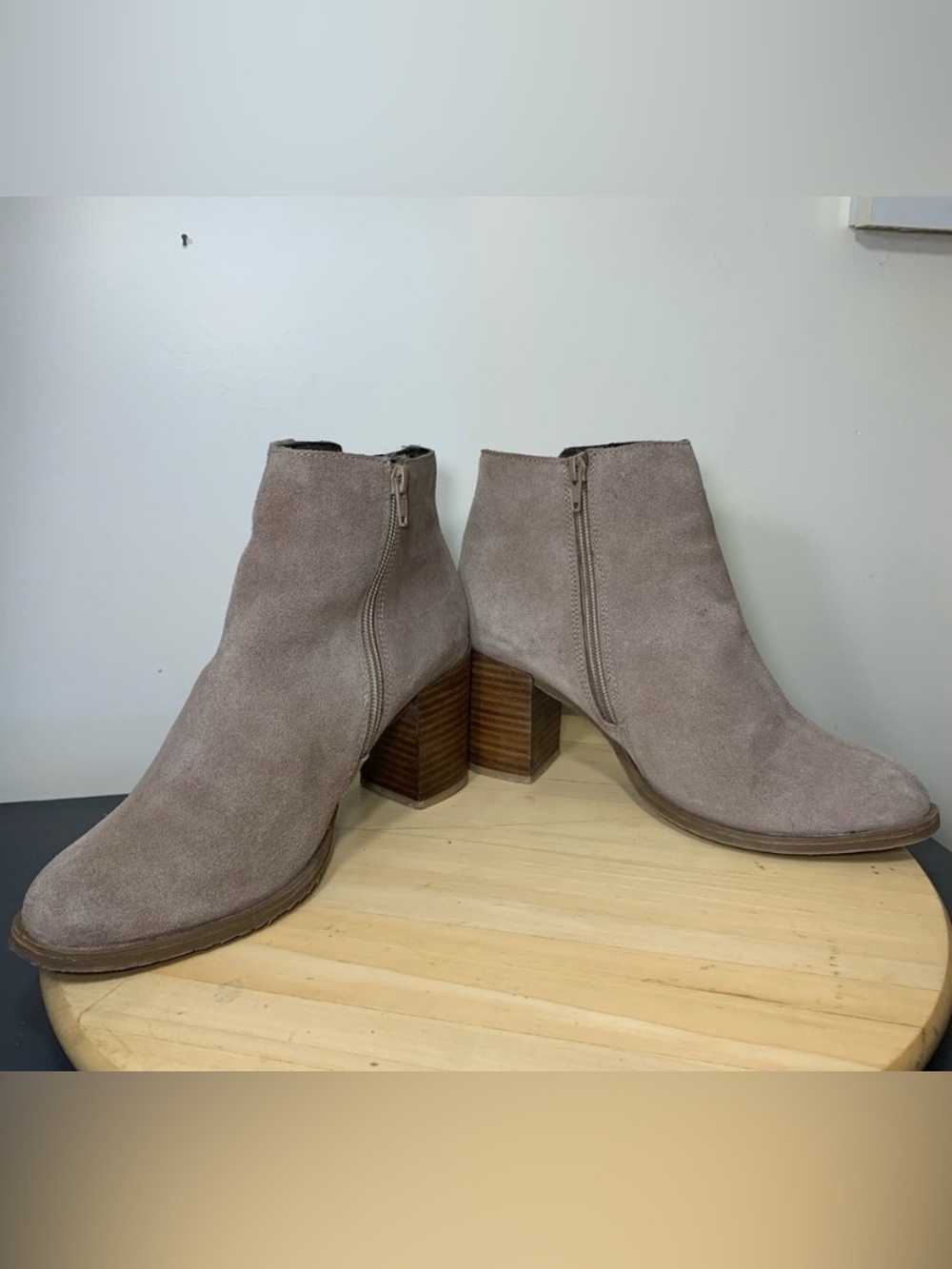 Steve Madden Suede Booties Sz 8 Tan Western Block Heel Side Zipper Insulate Boot - Picture 7 of 13
